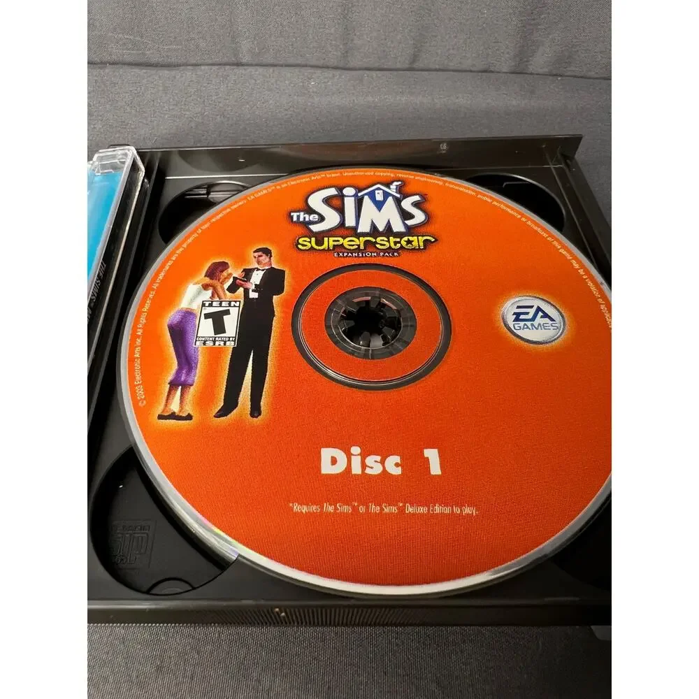 The Sims Mega Delux Pack 4 Disc Set
